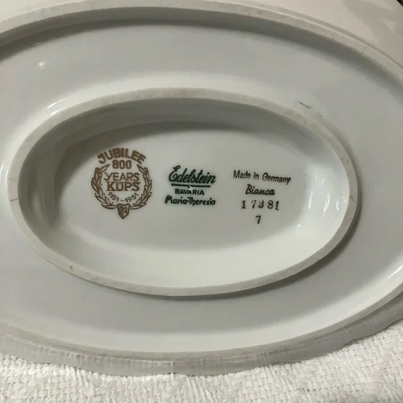 Vintage Edelstein Bavarian Maria Theresia Bianca Pattern 80 yr Anvsry Gravy Bowl - Picture 13 of 14